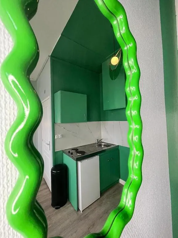 Apartment Suite Green Medici Lyon France